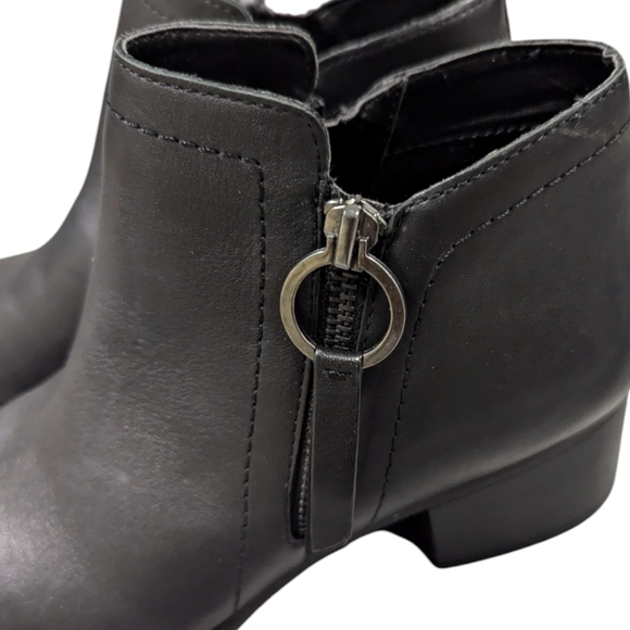 Naturalizer Denali Black Leather Double Zip Ankle Boots 7 Wide retails for $160 - Picture 10 of 11